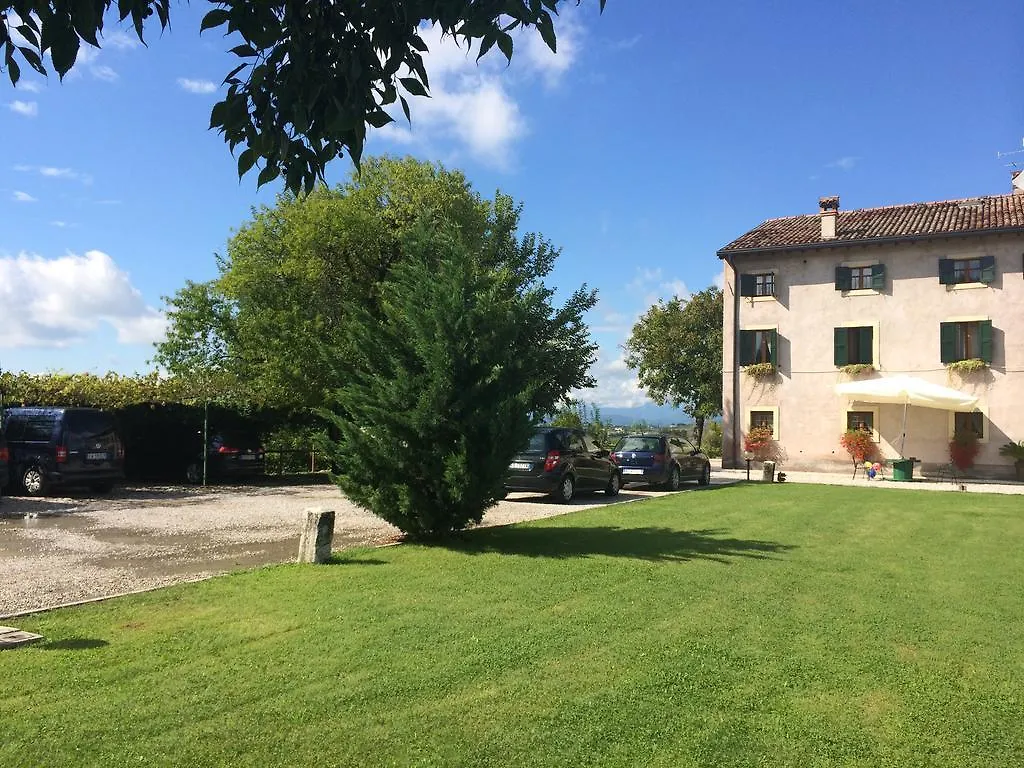Agriturismo Ca' Vecia 카스텔누보델가다 0*,  이탈리아